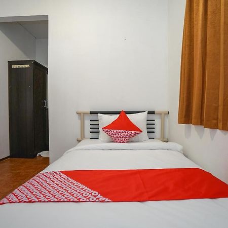 Super Oyo 1844 Bravo Residence Pangkal Pinang Kültér fotó