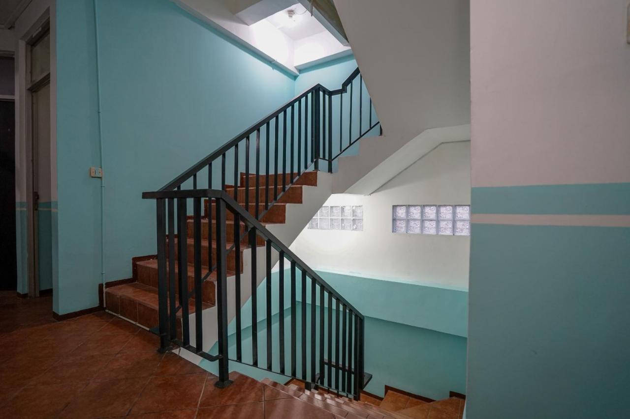Super Oyo 1844 Bravo Residence Pangkal Pinang Kültér fotó