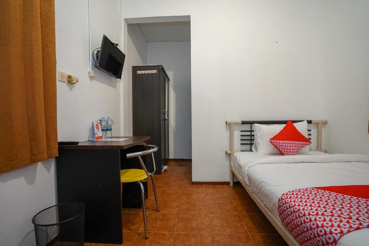 Super Oyo 1844 Bravo Residence Pangkal Pinang Kültér fotó