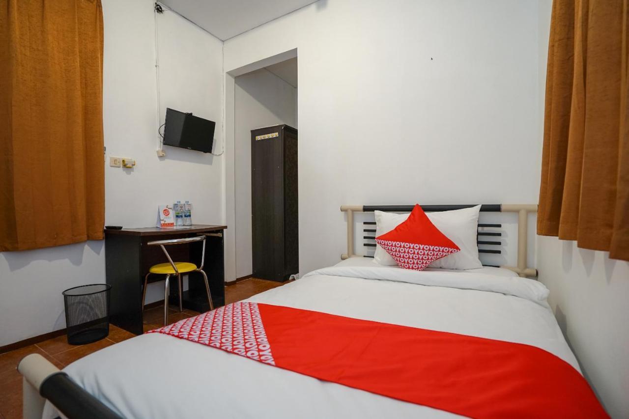 Super Oyo 1844 Bravo Residence Pangkal Pinang Kültér fotó