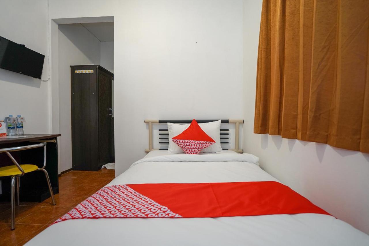 Super Oyo 1844 Bravo Residence Pangkal Pinang Kültér fotó
