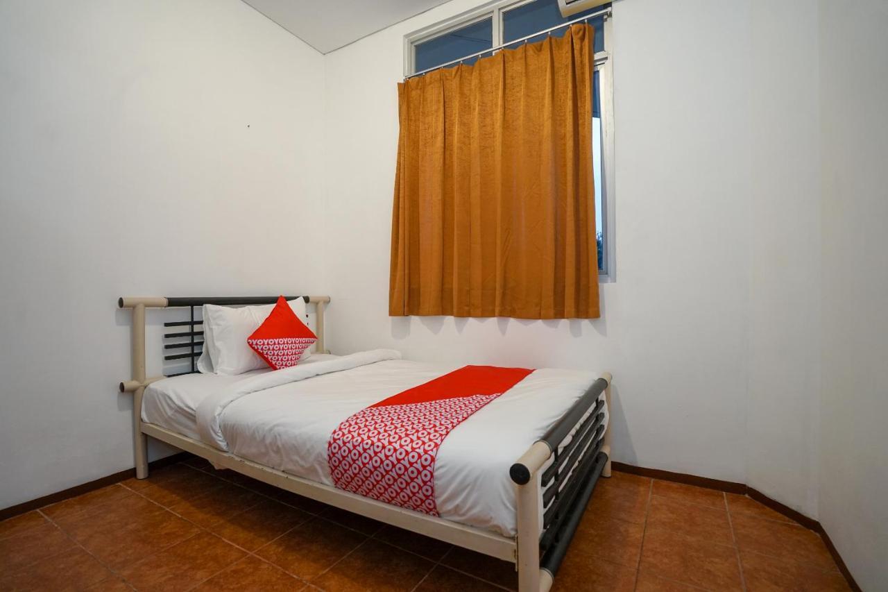 Super Oyo 1844 Bravo Residence Pangkal Pinang Kültér fotó